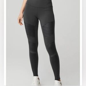 Alo Yoga Moto style leggings Medium